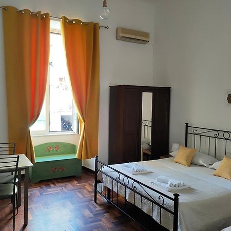 Napoli Centro Casa Annina Close To Toledo St Экстерьер фото