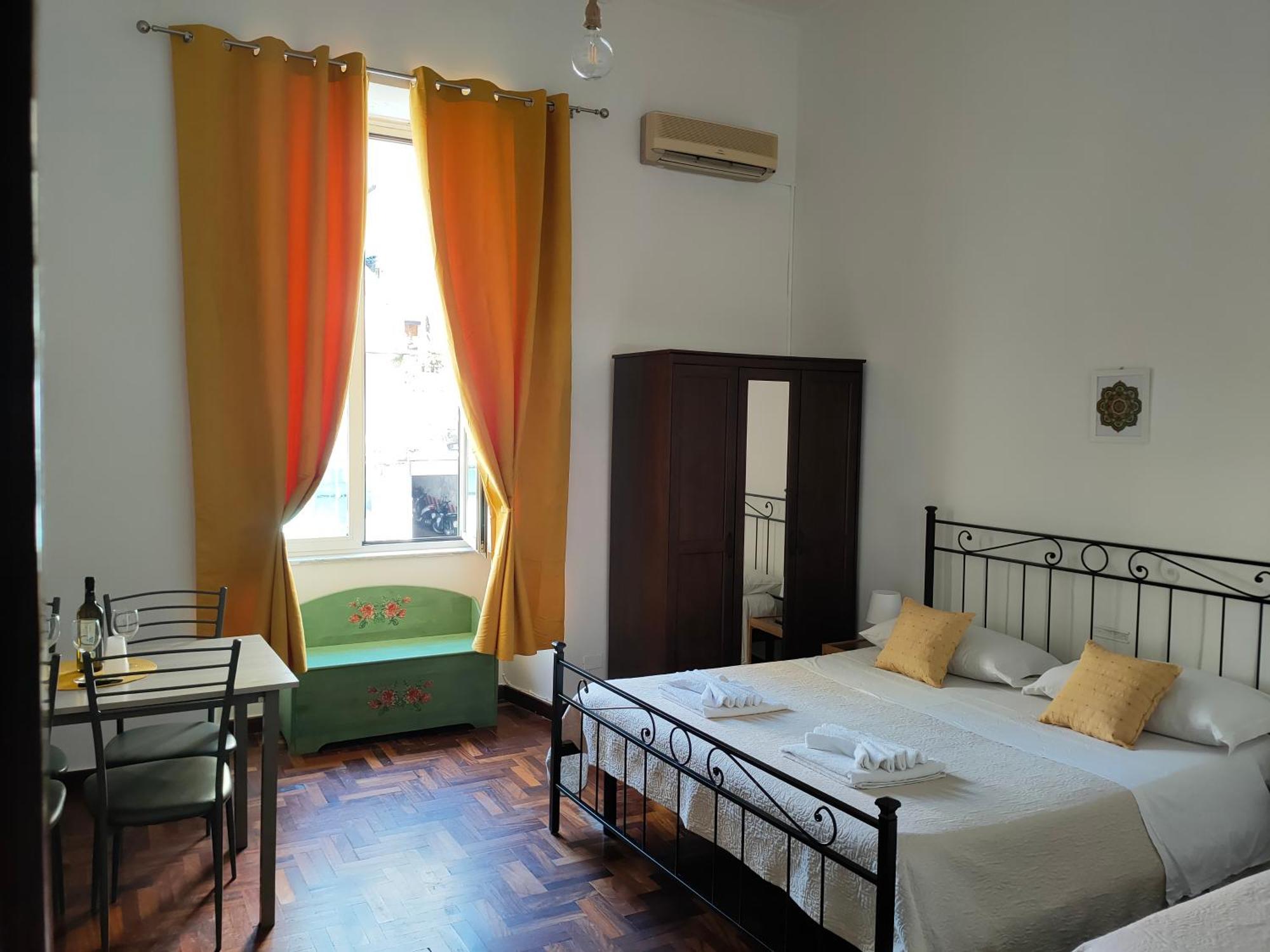 Napoli Centro Casa Annina Close To Toledo St Экстерьер фото