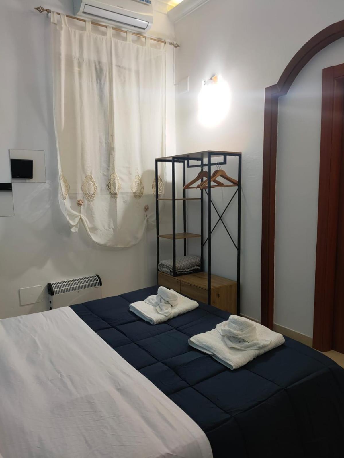 Napoli Centro Casa Annina Close To Toledo St Экстерьер фото