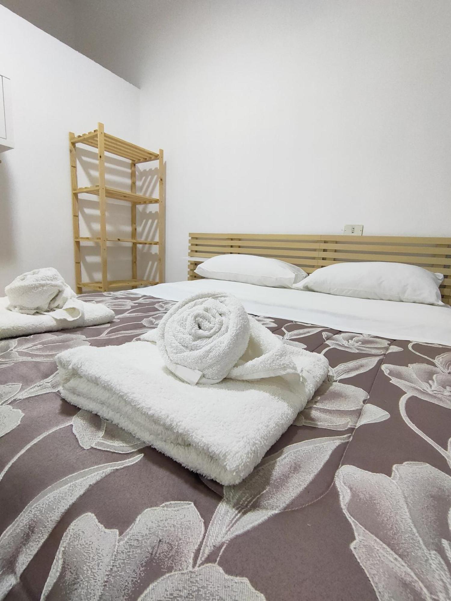 Napoli Centro Casa Annina Close To Toledo St Экстерьер фото