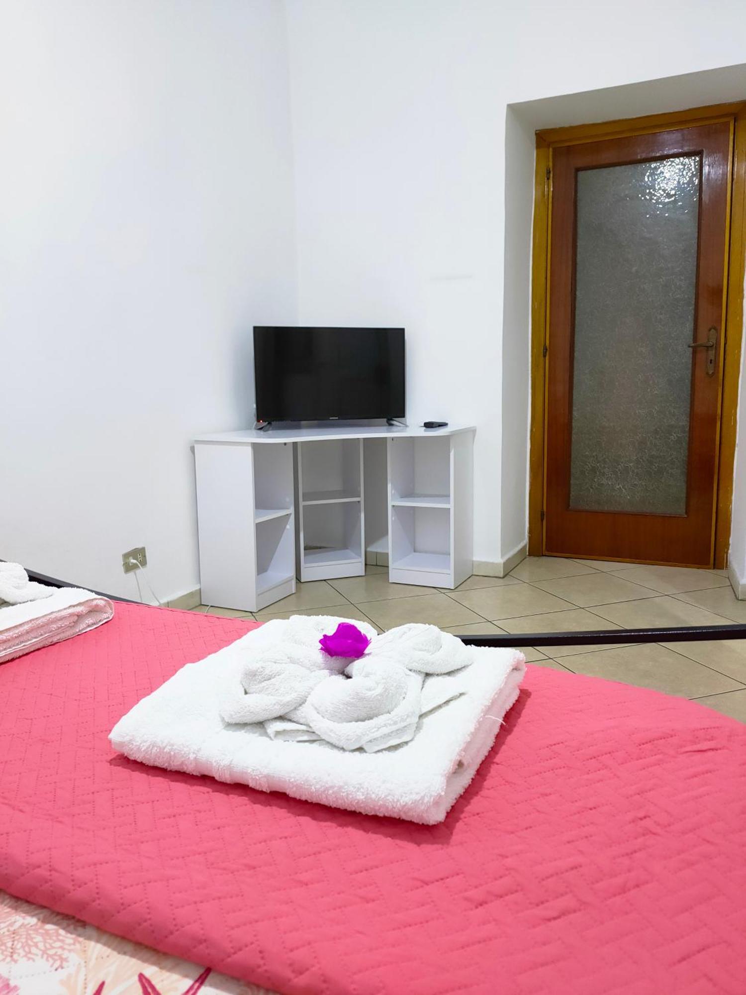 Napoli Centro Casa Annina Close To Toledo St Экстерьер фото