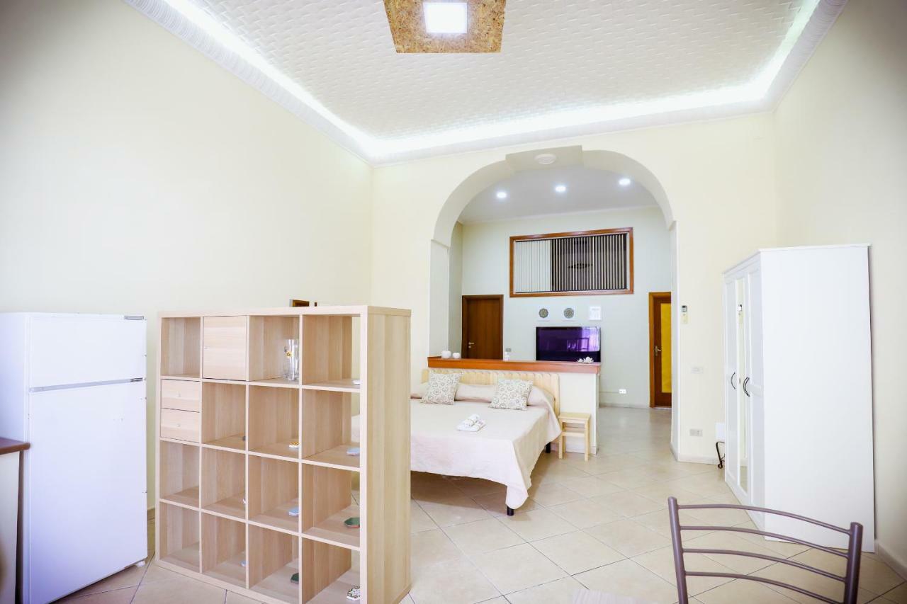 Napoli Centro Casa Annina Close To Toledo St Экстерьер фото