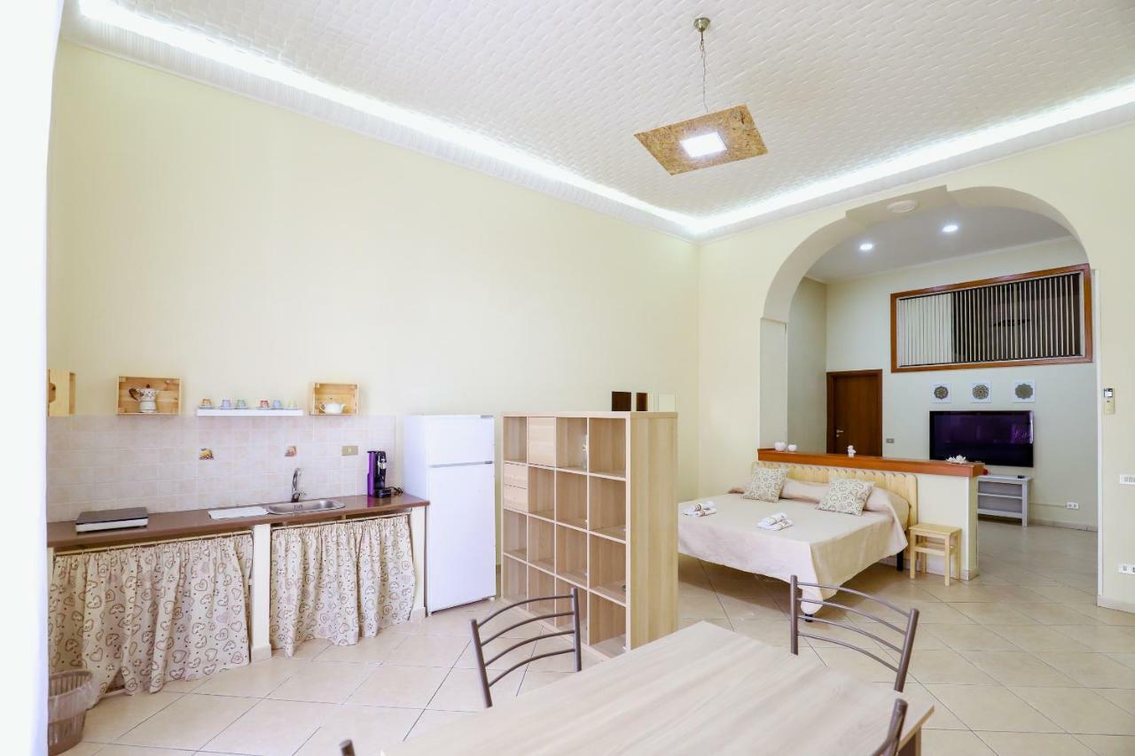Napoli Centro Casa Annina Close To Toledo St Экстерьер фото