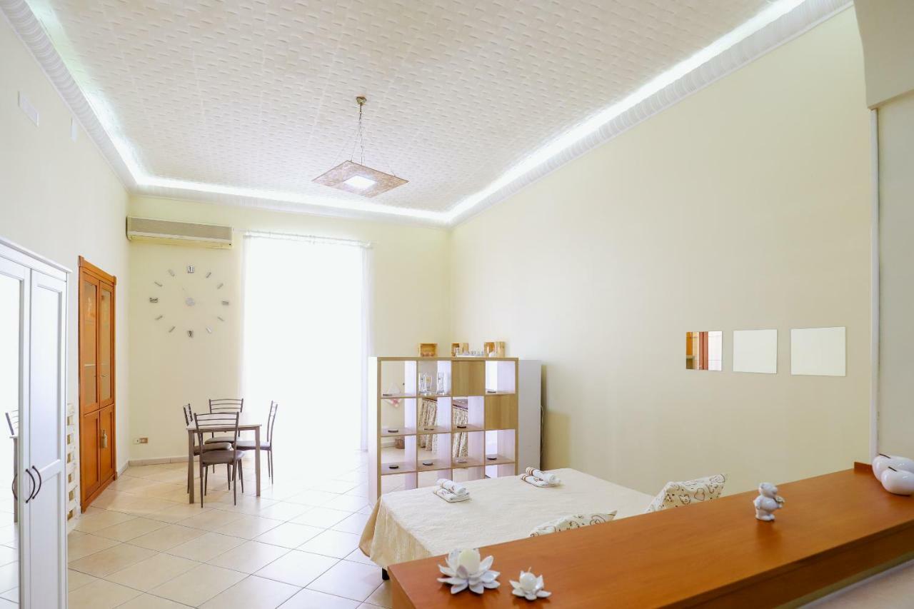 Napoli Centro Casa Annina Close To Toledo St Экстерьер фото