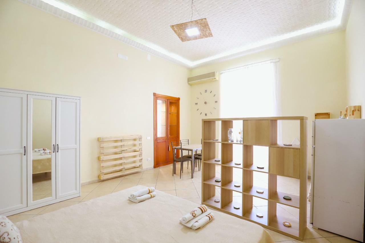 Napoli Centro Casa Annina Close To Toledo St Экстерьер фото